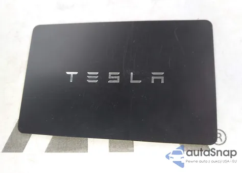 2023 Tesla Model Y Awd/Long Range Dual Motor All-Wheel Drive из США, поврежденный, VIN 7SAYGDEE2PF697616